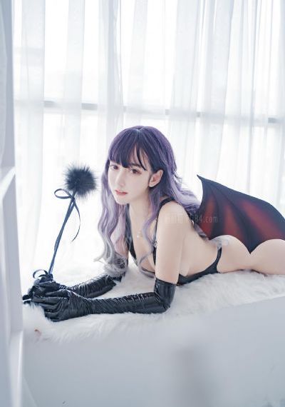 为什么老师会在这里第一季全集